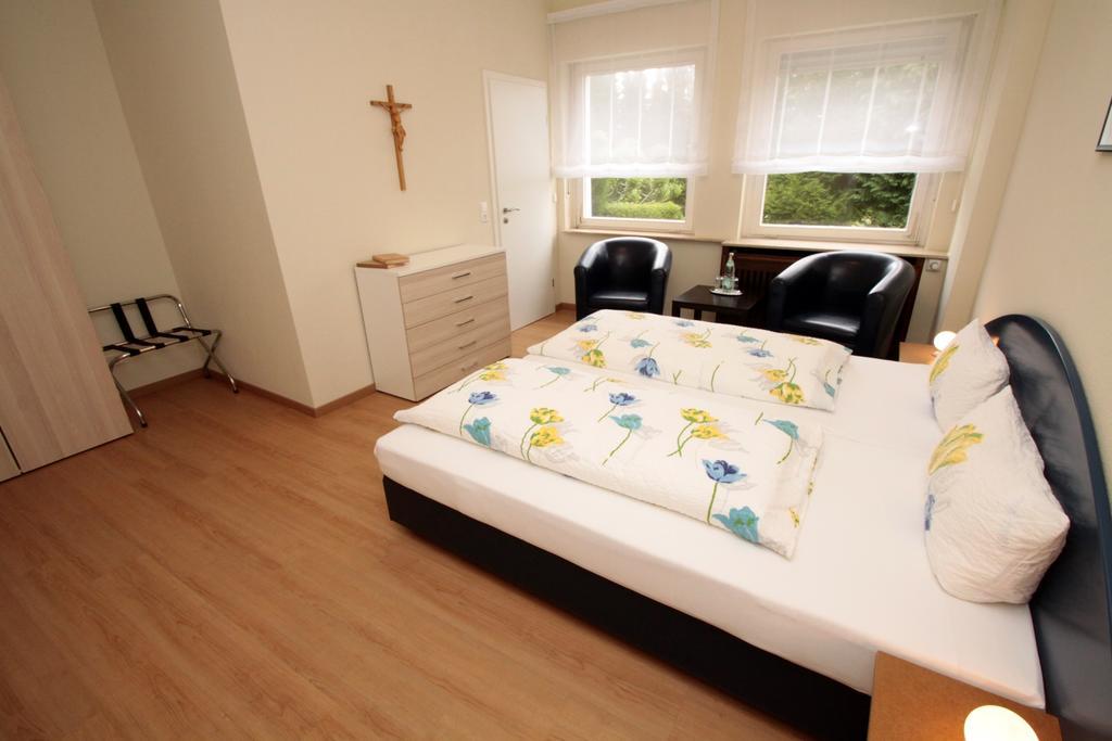 Kloster Maria Hilf บึล ภายนอก รูปภาพ