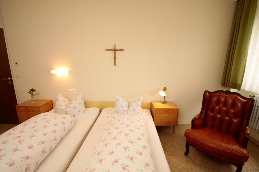 Kloster Maria Hilf บึล ภายนอก รูปภาพ