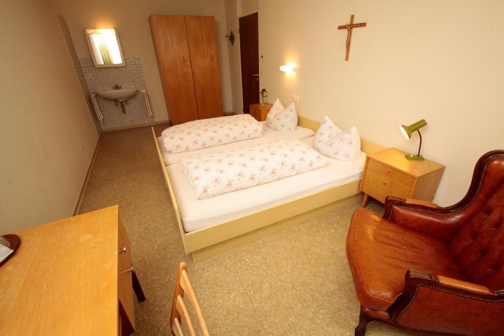 Kloster Maria Hilf บึล ภายนอก รูปภาพ