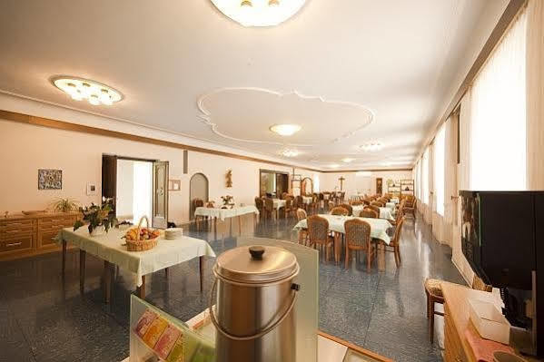 Kloster Maria Hilf บึล ภายนอก รูปภาพ